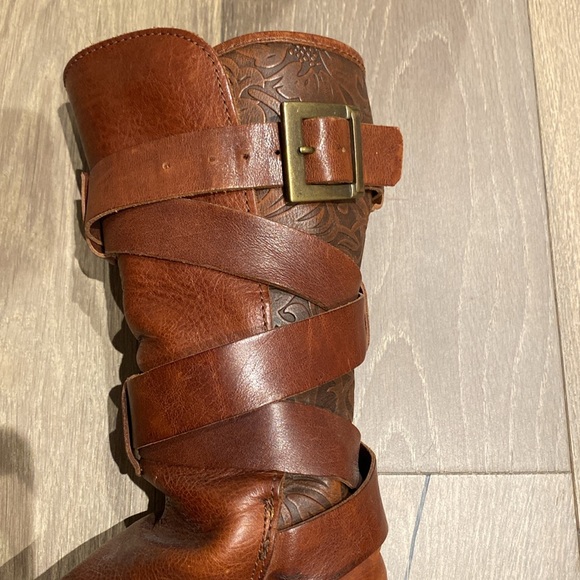 Frye Tooled Pull-on Boots Knee High Brown Leather W/ buckle Sz 7.5 EUC - Picture 4 of 9